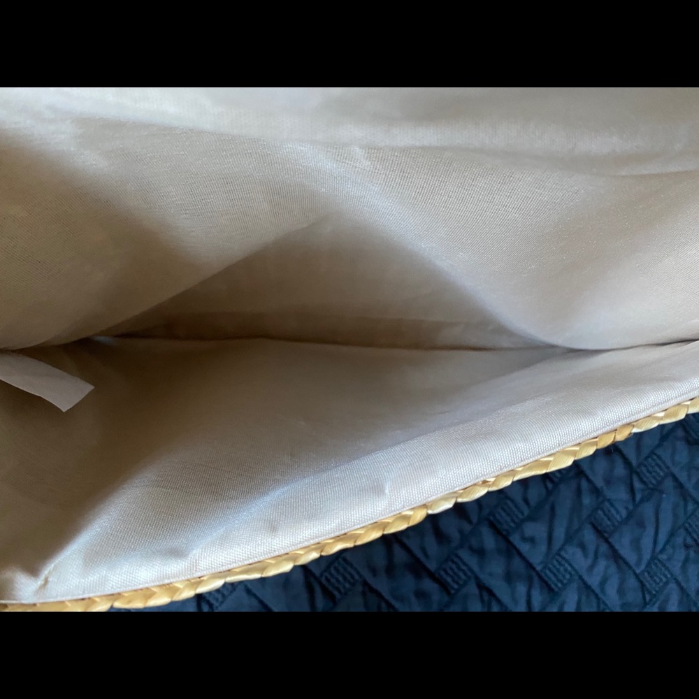 Carmelita clutch from Shiraleah Chicago - Picture 4 of 4